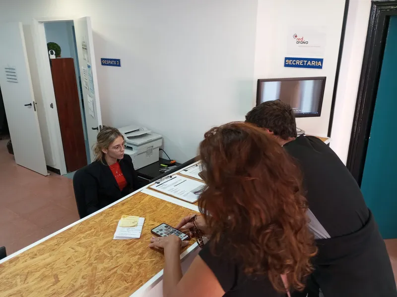 Atenció a secretaria amb la Red Araña